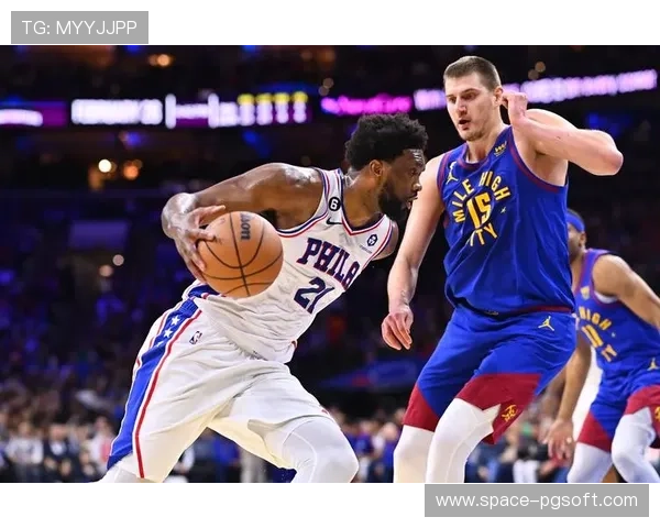 恩比德加时赛跪地遗憾,掘金球员围拢庆祝 恩比德加时赛跪地遗憾,掘金球员围拢庆祝