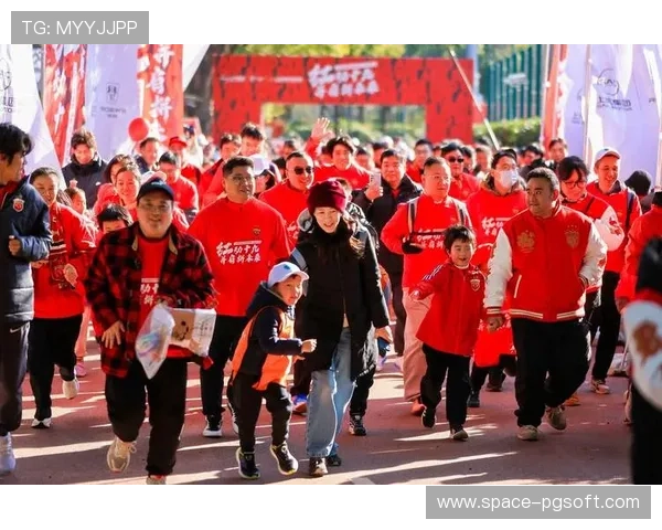 球迷抗议活动制度化，俱乐部回应机制完善